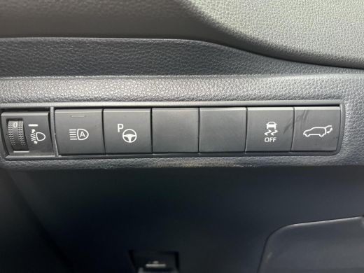 Toyota Corolla Touring Sports 2.0 Hybrid Executive | Carplay | 18 inch LM-velgen | Stoelverwarming | Elektrische achterklep | ActivLease financial lease