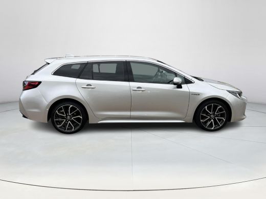 Toyota Corolla Touring Sports 2.0 Hybrid Executive | Carplay | 18 inch LM-velgen | Stoelverwarming | Elektrische achterklep | ActivLease financial lease