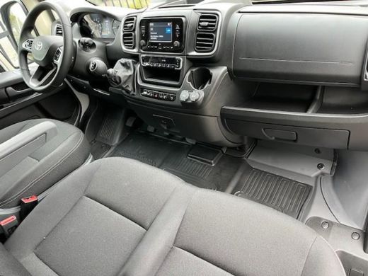 Toyota ProAce 2.2 D-4D L3H2 3.5t Challenger ActivLease financial lease