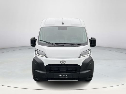 Toyota ProAce 2.2 D-4D L3H2 3.5t Challenger ActivLease financial lease