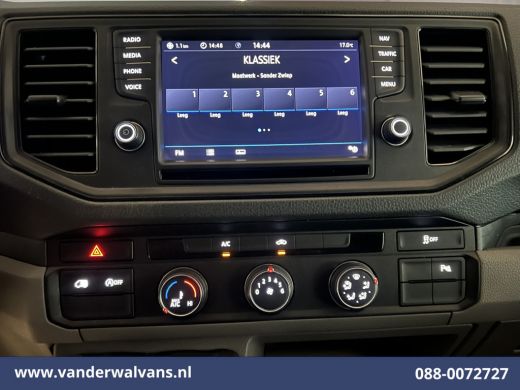 Volkswagen Crafter 2.0 TDI 140pk L3H3 L2H2 Euro6 Airco | 3000kg Trekhaak | Navigatie | Apple Carplay Android Auto, C... ActivLease financial lease