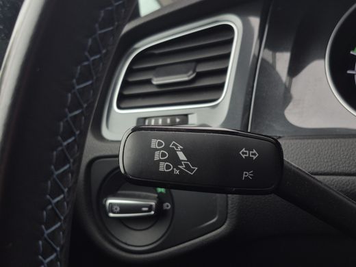 Volkswagen e-Golf E-DITION Warmtepomp | Camera | Adaptive CC | Parkeersensoren voor + Achter | LED | ActivLease financial lease