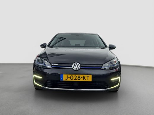 Volkswagen e-Golf E-DITION Warmtepomp | Camera | Adaptive CC | Parkeersensoren voor + Achter | LED | ActivLease financial lease