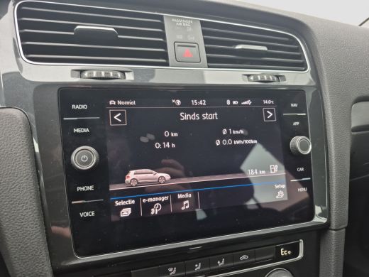 Volkswagen e-Golf E-DITION Warmtepomp | Camera | Adaptive CC | Parkeersensoren voor + Achter | LED | ActivLease financial lease