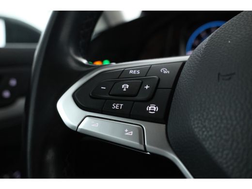 Volkswagen Golf 1.0 eTSI Life Business 110pk, Automaat, Apple carplay, Climate, ActivLease financial lease