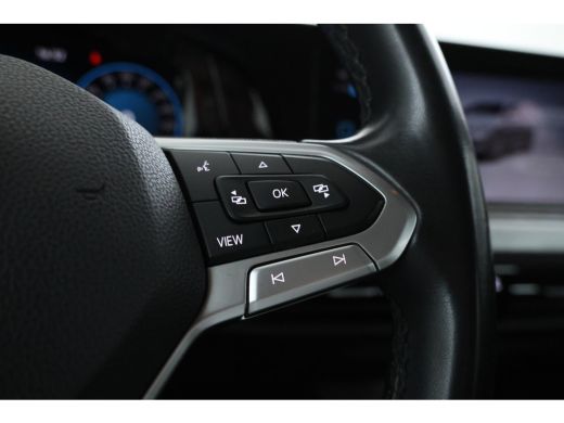 Volkswagen Golf 1.0 eTSI Life Business 110pk, Automaat, Apple carplay, Climate, ActivLease financial lease