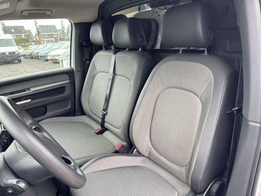 Volkswagen ID. Buzz Cargo Cargo 77 kWh L1 | Trekhaak | Camera | ActivLease financial lease