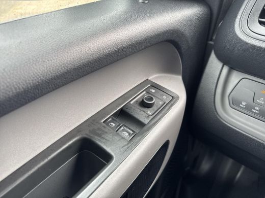 Volkswagen ID. Buzz Cargo Cargo 77 kWh L1 | Trekhaak | Camera | ActivLease financial lease