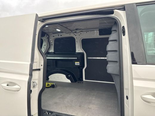 Volkswagen ID. Buzz Cargo Cargo 77 kWh L1 | Trekhaak | Camera | ActivLease financial lease