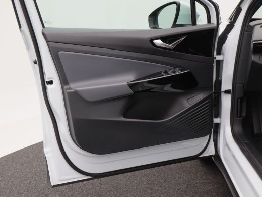 Volkswagen ID.4 Life 77 kWh 204 Pk Automaat | Adaptive Cruise | Climate Control | Stoelverwarming | Parkeersensor... ActivLease financial lease