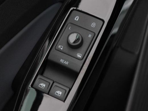 Volkswagen ID.4 Life 77 kWh 204 Pk Automaat | Adaptive Cruise | Climate Control | Stoelverwarming | Parkeersensor... ActivLease financial lease