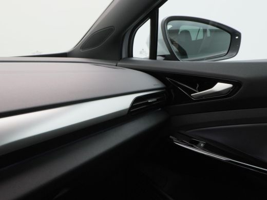 Volkswagen ID.4 Life 77 kWh 204 Pk Automaat | Adaptive Cruise | Climate Control | Stoelverwarming | Parkeersensor... ActivLease financial lease