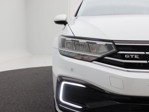 Volkswagen Passat Variant 1.4 TSi 218 Pk Automaat PHEV GTE Business | Adaptive Cruise | Camera | Trekhaak | Camera ... ActivLease financial lease