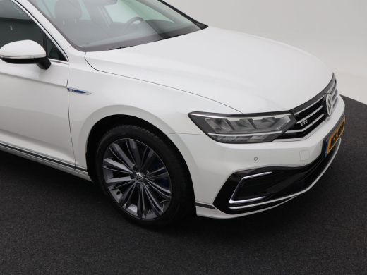Volkswagen Passat Variant 1.4 TSi 218 Pk Automaat PHEV GTE Business | Adaptive Cruise | Camera | Trekhaak | Camera ... ActivLease financial lease
