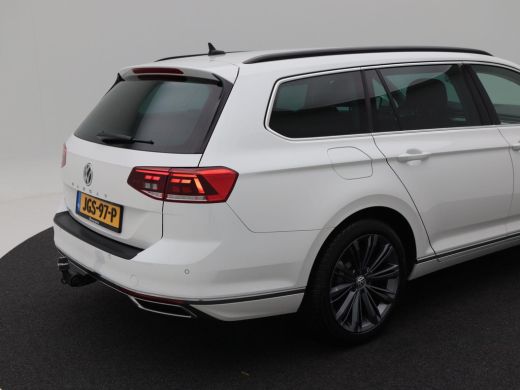 Volkswagen Passat Variant 1.4 TSi 218 Pk Automaat PHEV GTE Business | Adaptive Cruise | Camera | Trekhaak | Camera ... ActivLease financial lease