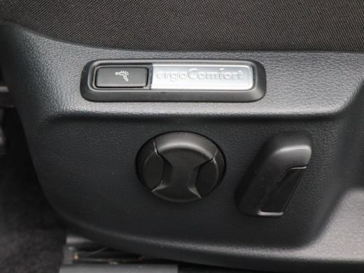 Volkswagen Passat Variant 1.4 TSi 218 Pk Automaat PHEV GTE Business | Adaptive Cruise | Camera | Trekhaak | Camera ... ActivLease financial lease