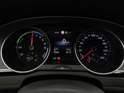 Volkswagen Passat Variant 1.4 TSi 218 Pk Automaat PHEV GTE Business | Adaptive Cruise | Camera | Trekhaak | Camera ... ActivLease financial lease