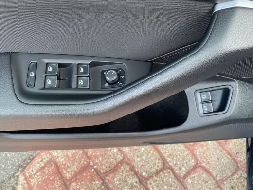 Volkswagen Passat Variant 1.4 TSI PHEV GTE | Trekhaak | A-Camera | Travelassist | ActivLease financial lease