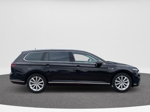 Volkswagen Passat Variant 1.4 TSI PHEV GTE | Trekhaak | A-Camera | Travelassist | ActivLease financial lease