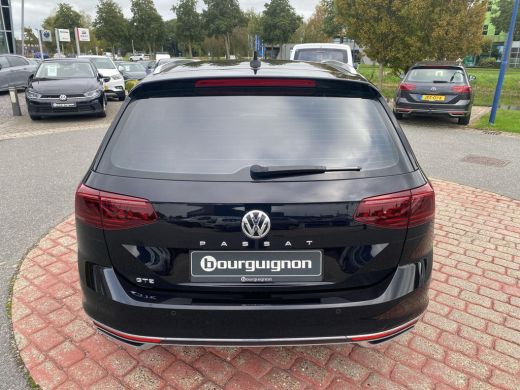 Volkswagen Passat Variant 1.4 TSI PHEV GTE | Trekhaak | A-Camera | Travelassist | ActivLease financial lease