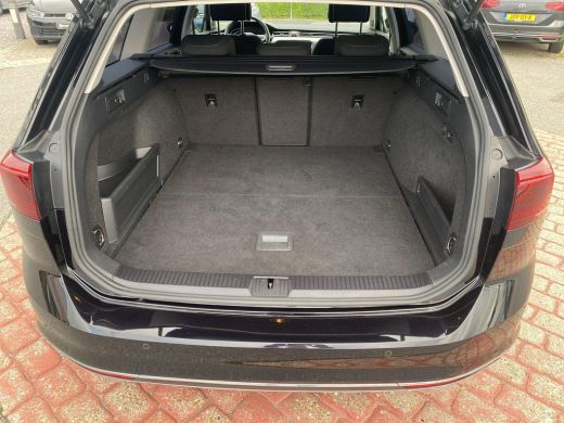 Volkswagen Passat Variant 1.4 TSI PHEV GTE | Trekhaak | A-Camera | Travelassist | ActivLease financial lease