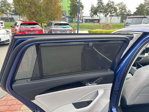 Volkswagen Passat Variant 1.5 eHybrid Elegance | Leder | Pano | 5 jr gar. ActivLease financial lease