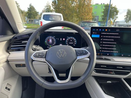 Volkswagen Passat Variant 1.5 eHybrid Elegance | Leder | Trekhaak | | 272Pk | 5jaar Fabrieks Garantie | ActivLease financial lease