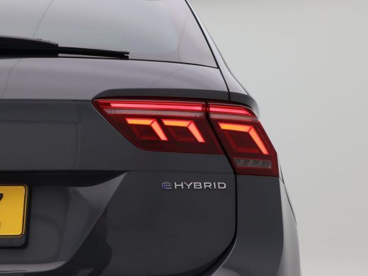 Volkswagen Tiguan 1.4 TSi 245 Pk Automaat eHybrid Elegance | Trekhaak | Panoramadak | Camera | Adaptive Cruise | Ca... ActivLease financial lease
