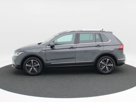 Volkswagen Tiguan 1.4 TSi 245 Pk Automaat eHybrid Elegance | Trekhaak | Panoramadak | Camera | Adaptive Cruise | Ca... ActivLease financial lease