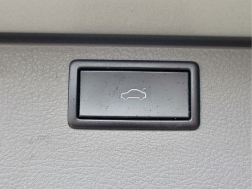 Volkswagen Transporter 2.0 TDI CARAVELLE BULLI 2X SCHUIFDEUR ActivLease financial lease