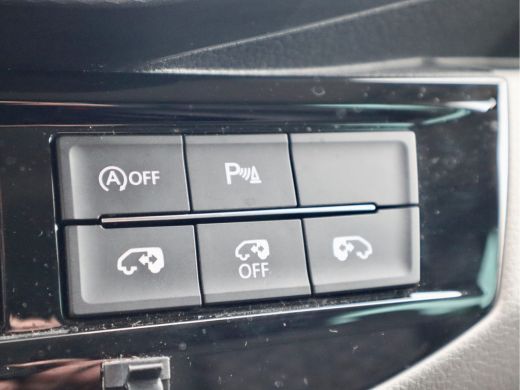 Volkswagen Transporter 2.0 TDI CARAVELLE BULLI 2X SCHUIFDEUR ActivLease financial lease