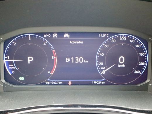 Volkswagen Transporter 2.0 TDI CARAVELLE BULLI 2X SCHUIFDEUR ActivLease financial lease