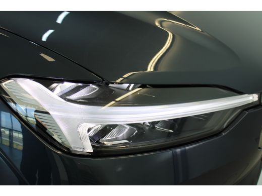 Volvo  XC60 T6 350PK AWD Plus Bright | Trekhaak | 360° | Privacy glas | Harman Kardon | Power Seats ActivLease financial lease