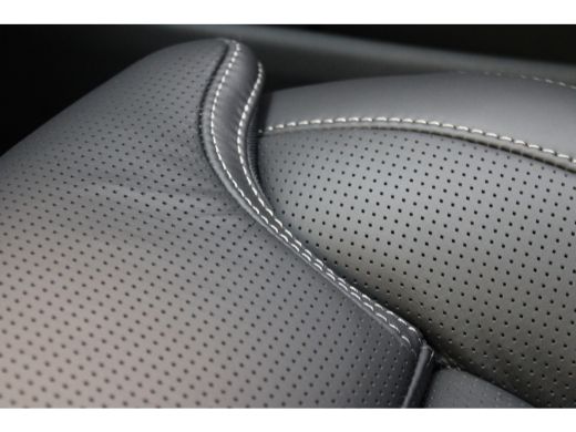 Volvo  XC60 T6 350PK AWD Ultra Dark | Executive | 22" | Luchtvering | B&W | Massage ActivLease financial lease