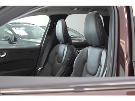 Volvo  XC60 T6 350PK AWD Ultra Dark | Executive | 22" | Luchtvering | B&W | Massage ActivLease financial lease