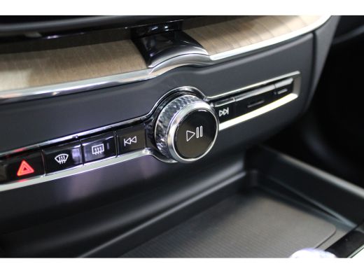 Volvo  XC60 T6 350PK AWD Ultra Dark | Executive | 22" | Luchtvering | B&W | Massage ActivLease financial lease