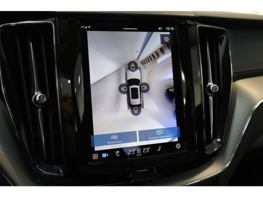 Volvo  XC60 T8 455PK AWD Ultimate Dark | Luchtvering | Trekh. | 360&deg; | Pano-dak | 21" | Privacy glas ActivLease financial lease