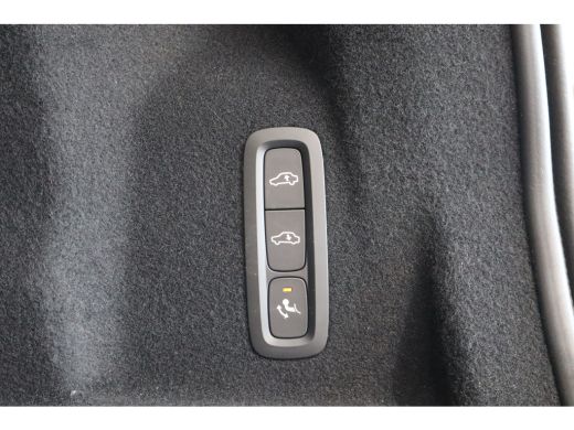 Volvo  XC60 T8 455PK AWD Ultimate Dark | Luchtvering | Trekh. | 360&deg; | Pano-dak | 21" | Privacy glas ActivLease financial lease