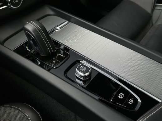 Volvo  XC60 T8 AWD Polestar Engineered Long Range | Öhlins onderstel | Pano | 360 camera | Pilot Assist | Spo... ActivLease financial lease