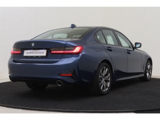 BMW 3 Serie 320i Automaat / Sportstoelen / LED / Cruise Control / Airconditioning / Live Cockpit Professional