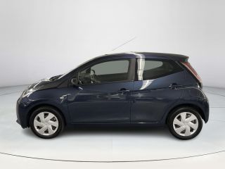 Toyota Aygo 1.0 VVT-i x-play Toyota Aygo 1.0 VVT-i x-play