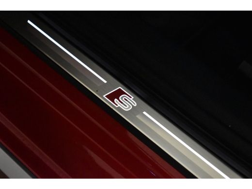 Audi A3 Limousine 2.0 TFSI 310PK S3 QUATTRO HEAD-UP/LEDER/PANORAMADAK ActivLease financial lease