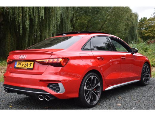 Audi A3 Limousine 2.0 TFSI 310PK S3 QUATTRO HEAD-UP/LEDER/PANORAMADAK ActivLease financial lease