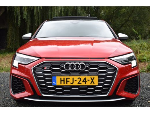 Audi A3 Limousine 2.0 TFSI 310PK S3 QUATTRO HEAD-UP/LEDER/PANORAMADAK ActivLease financial lease