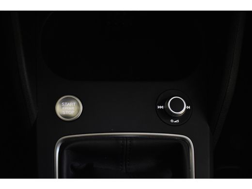 Audi Q2 30 TFSI 110PK PRO-LINE NAVI/LED/CAMERA ActivLease financial lease