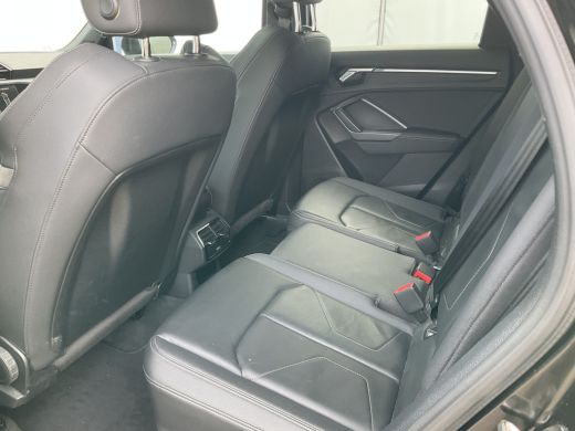 Audi Q3 35 TFSI Business Edition S-Line Pano Trekhaak B&O Leer Led Carplay VOL! ActivLease financial lease