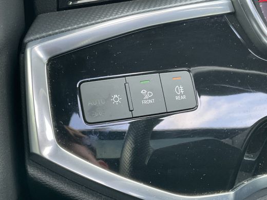 Audi Q3 35 TFSI Business Edition S-Line Pano Trekhaak B&O Leer Led Carplay VOL! ActivLease financial lease