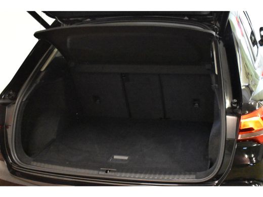 Audi Q3 35TFSI 150PK S-TRONIC PRO LINE VIRTUAL/PDC/NAVI ActivLease financial lease