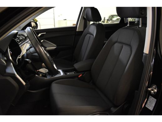 Audi Q3 35TFSI 150PK S-TRONIC PRO LINE VIRTUAL/PDC/NAVI ActivLease financial lease