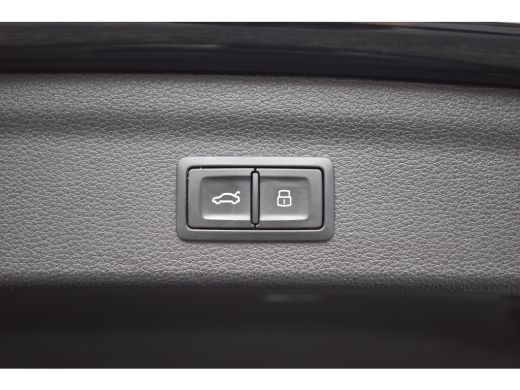 Audi Q3 45 TFSI e 245pk S-TRONIC PRO-LINE VIRTUAL/PDC/CARPLAY ActivLease financial lease